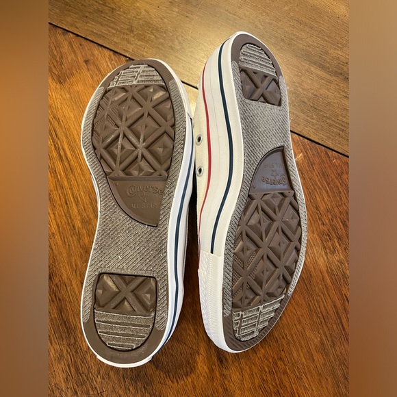 White Converse Chuck Taylors - Women’s 8 - Picture 6 of 7